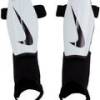 Футбольные детские щитки Nike Charge DX4610-100, прев. 0