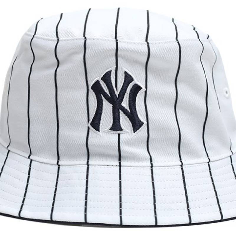Панама 47 Brand NEW YORK YANKEES PINSTRIPED білий, темно-синій Уні OSFA DT-B-PINSD17PTF-NY, рис. 0