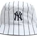 Панама 47 Brand NEW YORK YANKEES PINSTRIPED білий, темно-синій Уні OSFA DT-B-PINSD17PTF-NY, прев. 0