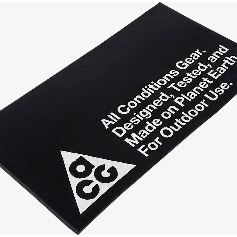 Рушник Nike TOWEL ACG GRAPHIC чорний Уні 80 х 145 см DT-N.101.3206.012.OS, рис. 0