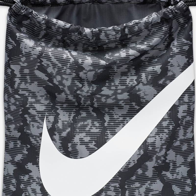 Рюкзак-мішок Nike Y NK DRAWSTRING - CAT AOP FA24 12L чорний, сірий Діт 35х46 см DT-FZ2544-060, рис. 2