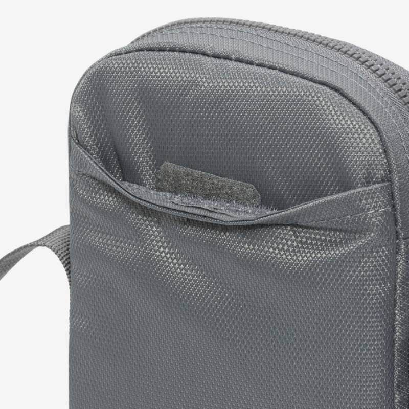 Сумка крос-боді Nike NK HERITAGE S CROSSBODY 1L сірий Уні 18x13x3 см DT-BA5871-084, рис. 5