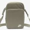 Сумка на плече Nike NK HERITAGE CROSSBODY 4L хакі Уні 23х18х8 см DT-DB0456-320, прев. 0