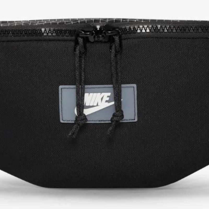 Сумка на пояс Nike NK HERITAGE HIP PACK - TRL 3L чорний, сірий Уні 35x15x5 см DT-DJ1620-011, рис. 1