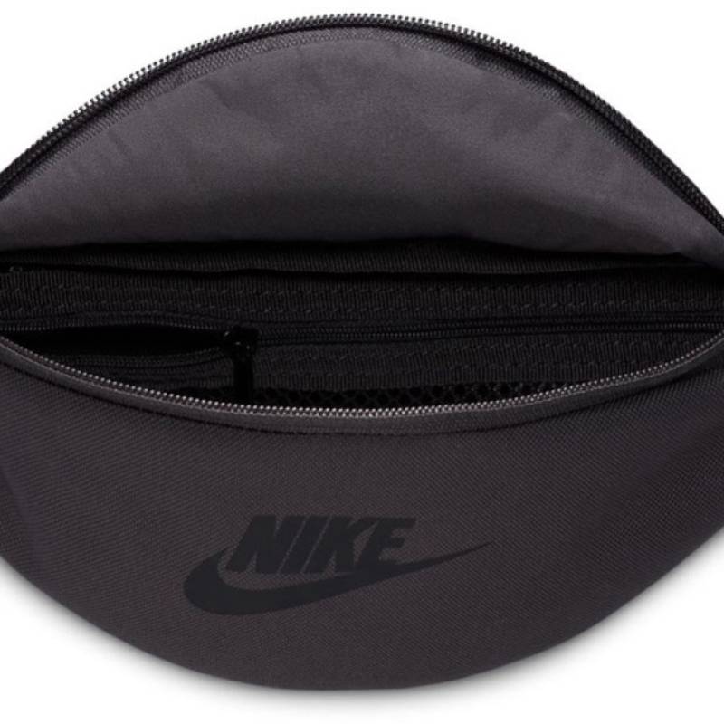 Сумка на пояс Nike NK HERITAGE S WAISTPACK чорний Уні 28 x 7,5 x 12,5 см DT-DB0488-254, рис. 1