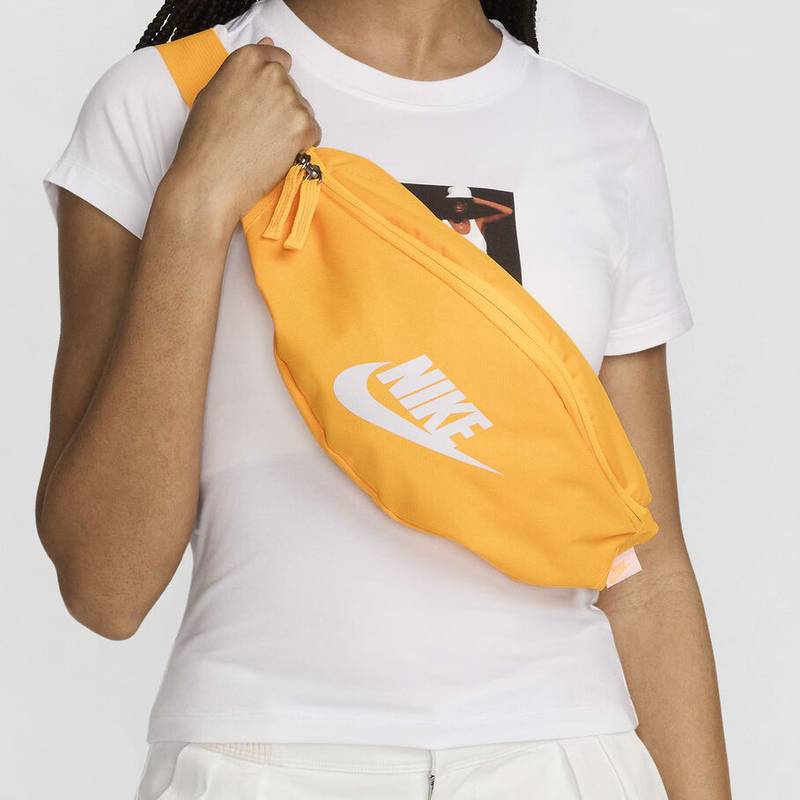 Сумка на пояс Nike NK HERITAGE WAISTPACK - FA21 3L жовтий Уні 41х10х15 см DT-DB0490-845, рис. 8