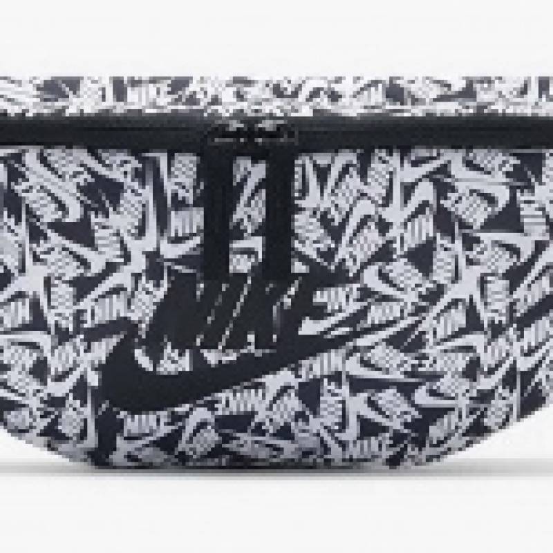 Сумка на пояс Nike NK HERITAGE WAISTPCK - ACCS PR білий, чорний Уні 10 x 41 x 15 см DT-FD5593-010, рис. 1
