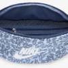 Сумка на пояс Nike NK HERITAGE WAISTPCK - ACCS PR блакитний, білий Уні 41 х 10 х 15 см DT-FD5593-491, прев. 4