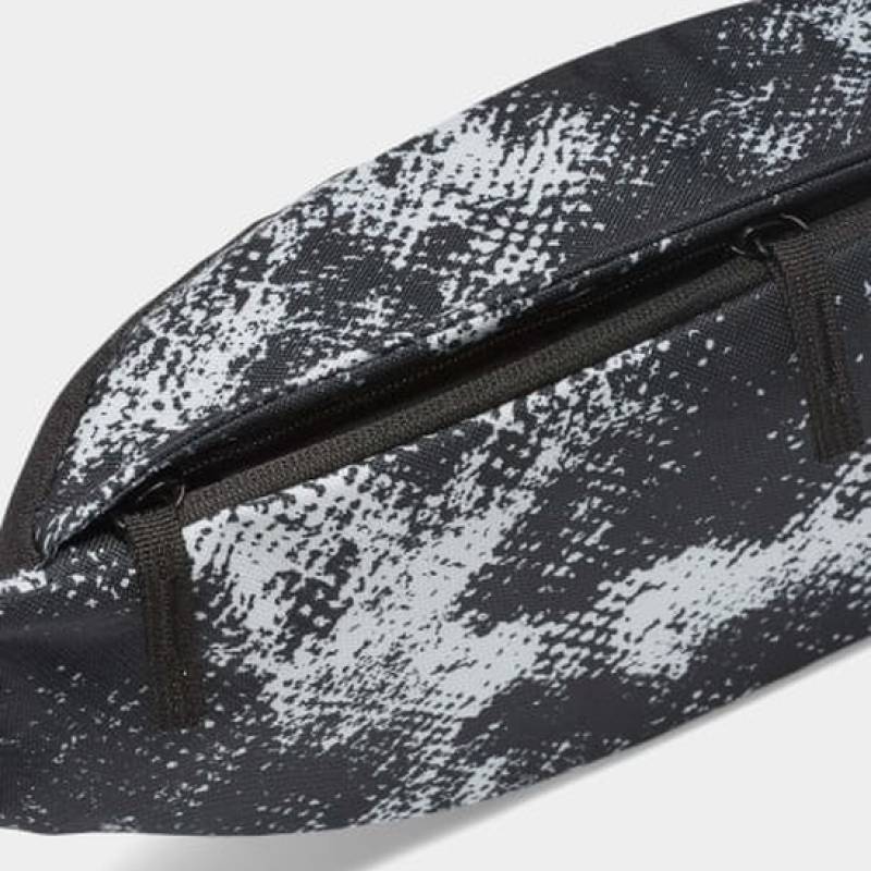 Сумка на пояс Nike NK HRITG WSTPCK-RORSCHACH 2L чорний, білий сірий Уні 41х10х15 см DT-FN0890-100, рис. 5