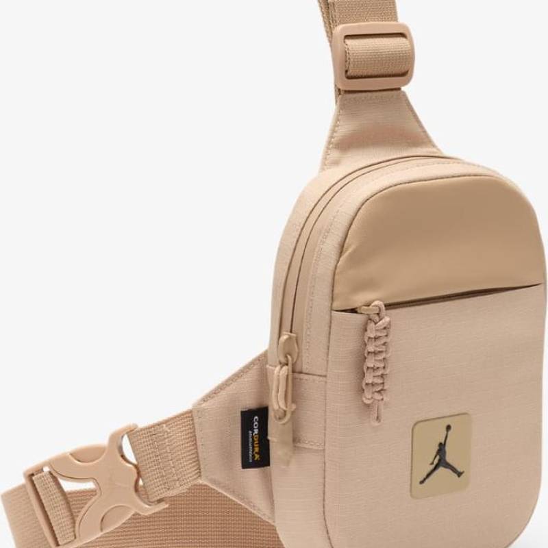 Сумка через плече Nike Jordan JAM FRANCHISE HIP BAG 1L бежевий Чол 21 х 14 х 4 см DT-MA9041-XA3, рис. 0