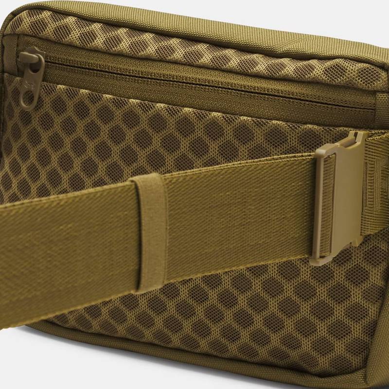 Сумка на пояс UA Essential WB Xbody 2L зелений Уні 20 x 13,5 x 5 см DT-1378418-320, рис. 2