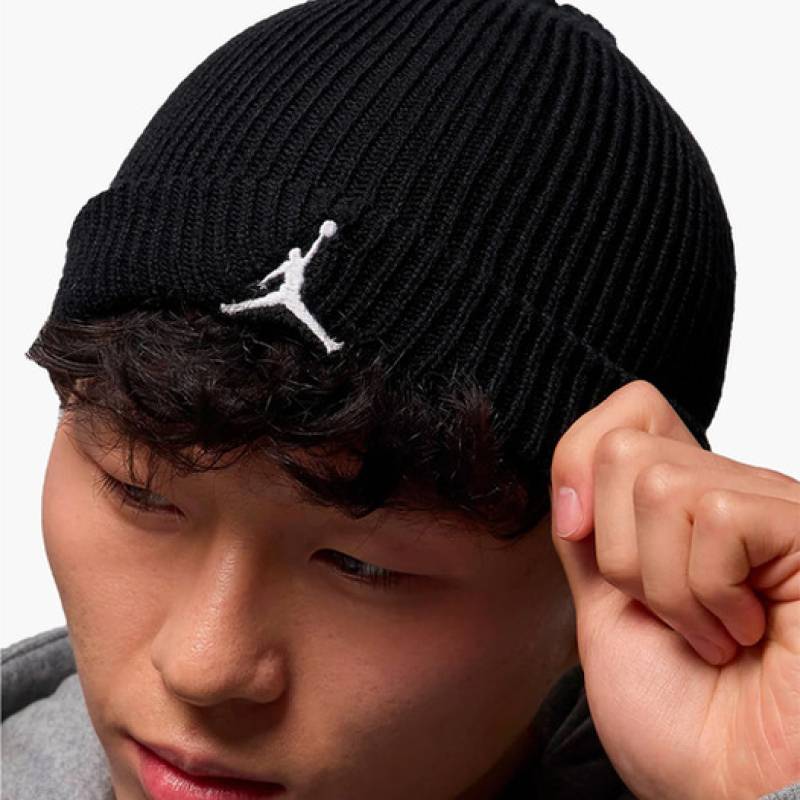 Шапка Nike U J TERRA BEANIE ESS DS-FZ2055-010, рис. 0