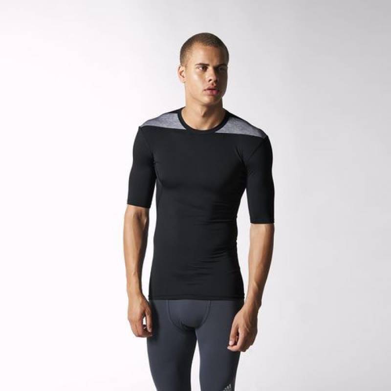 Спортивна чоловіча термобілизна Adidas TECHFIT CORE TEE D82011, рис. 1