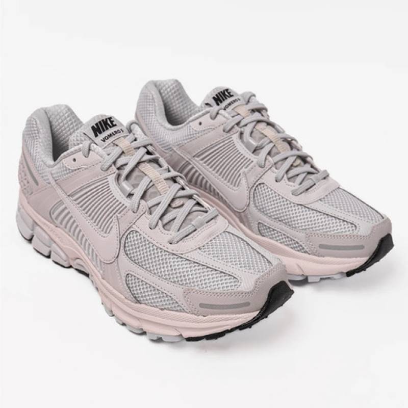 Кросівки Nike ZOOM VOMERO 5 DS-BV1358-001, рис. 0