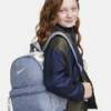 Рюкзак Nike Y NK BRSLA JDI MINI BKPK 11L сірий Діт 33x25x13 см DT-DR6091-078, прев. 5