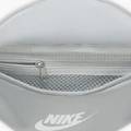 Сумка на пояс Nike NK HERITAGE S WAISTPACK 1L сірий Уні 28 x 8 x 13 см DT-DB0488-034, прев. 4