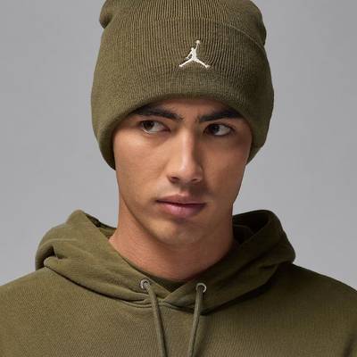 Шапка Jordan U PEAK BEANIE ESS DS-FN4672-222