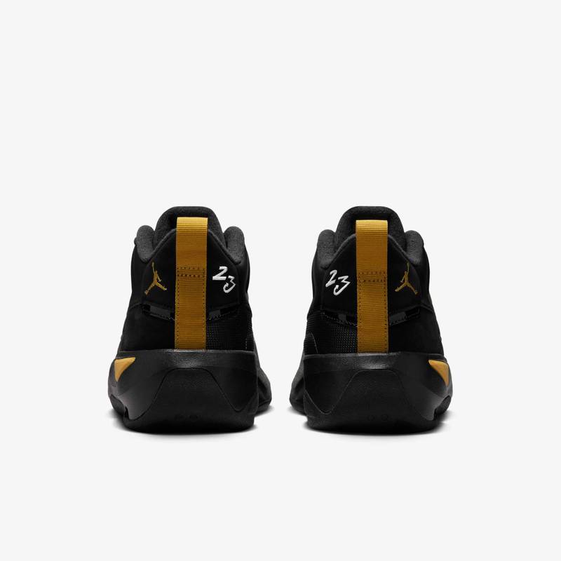 Кросівки Jordan MAX AURA 7 DS-HQ2091-007, рис. 4