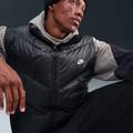 Жилетка Nike M WINDRUNNER STMNT VEST DWN DS-HV1480-010, прев. 2