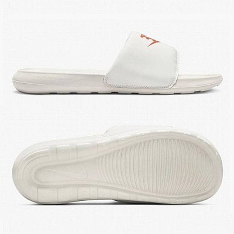 Тапочки чоловічі Nike Victori One CN9675-108, рис. 0