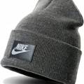 Шапка Nike U NSW CUFF BEANIE FUT FLASH FS серая DO8145-071, прев. 0